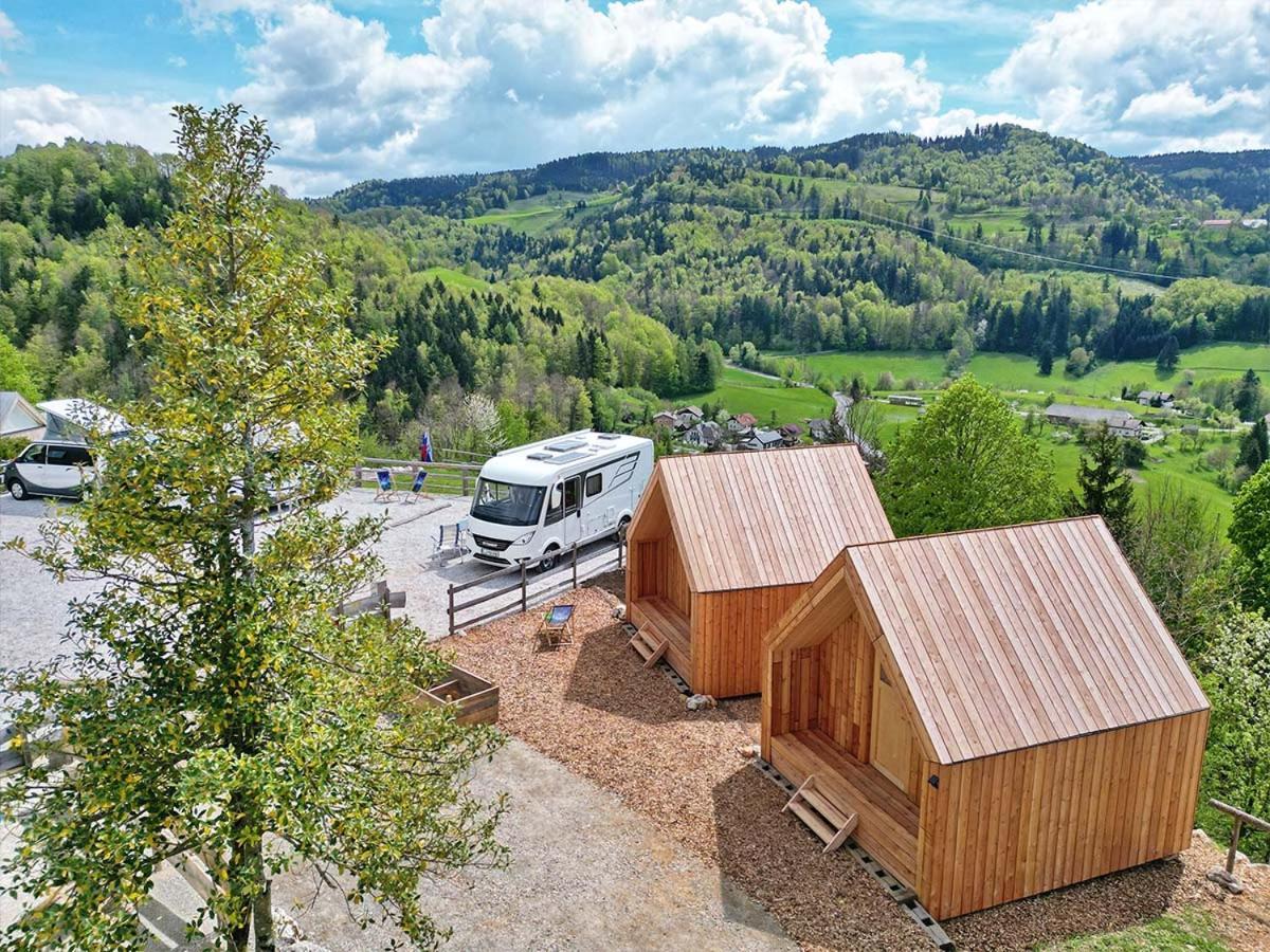 Golife Center Glamping Hotel Laze v Tuhinju Exterior photo